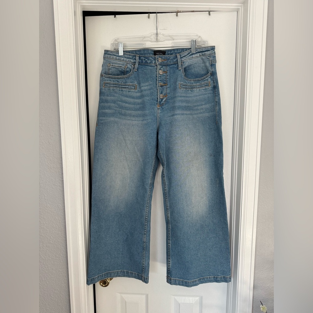 DRIFTWOOD Light Blue Button-Fly High-Rise Jeans. NWOT. Size 32.